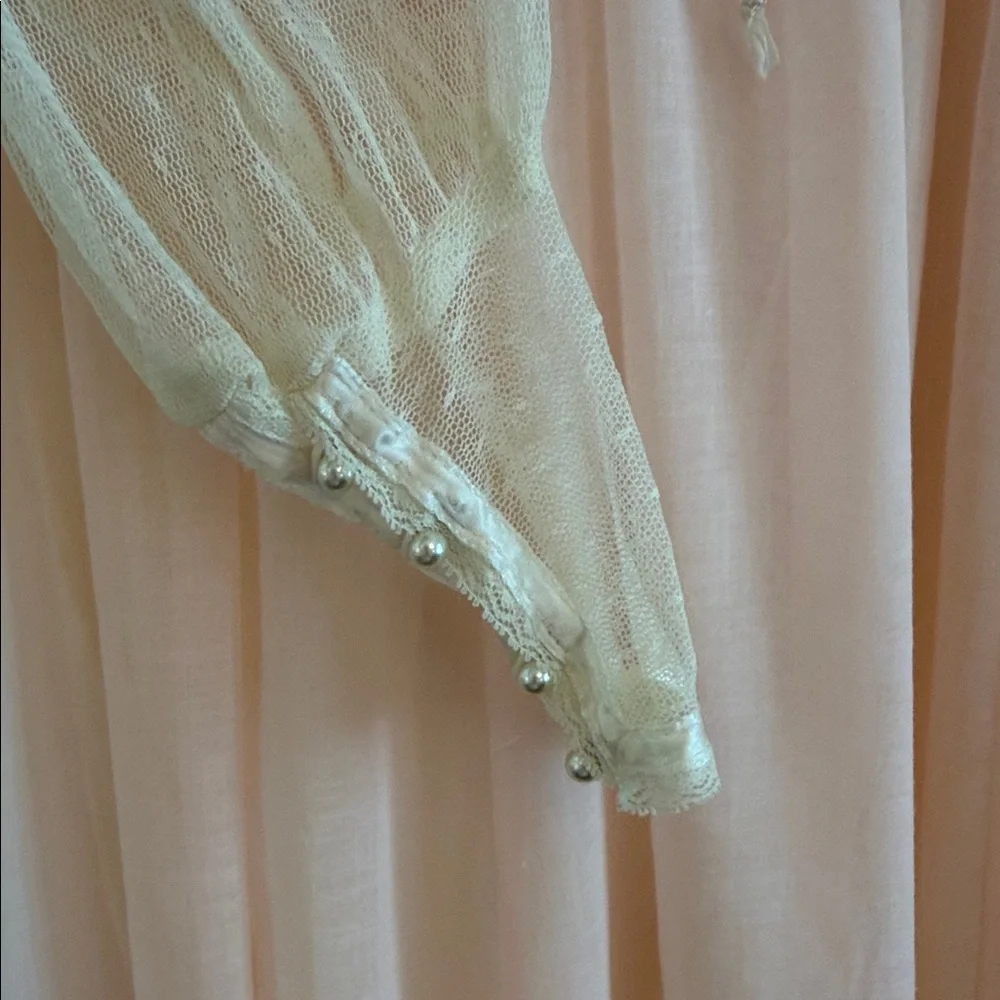 Gunne Sax Peach and Cream Lace Dress - Picture 5 of 10